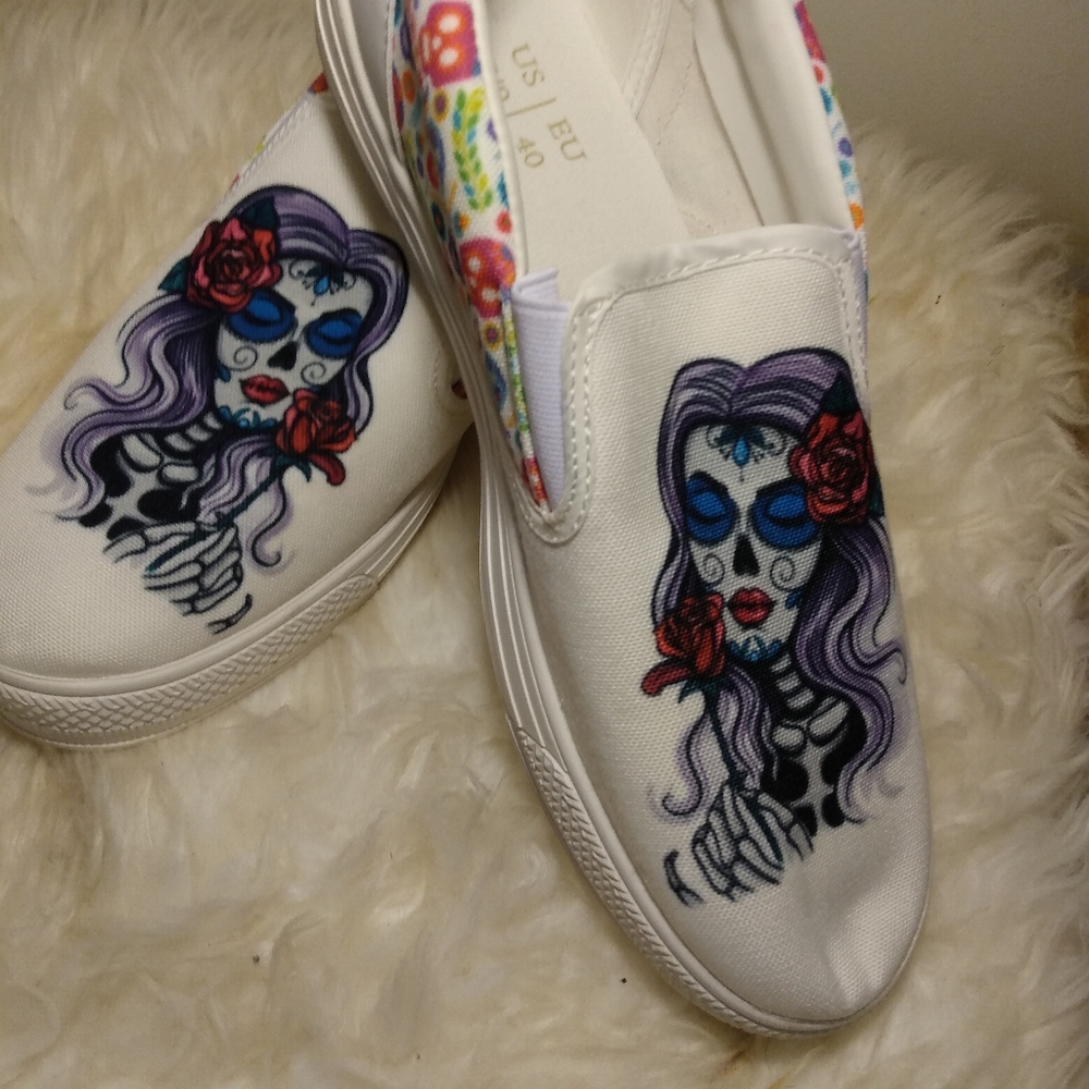 Shoes - Picture 9 of 9